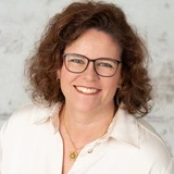 Nadia Ernst